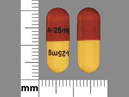 A 25 mg: (66993-896) Acitretin 25 mg Oral Capsule by Prasco Laboratories